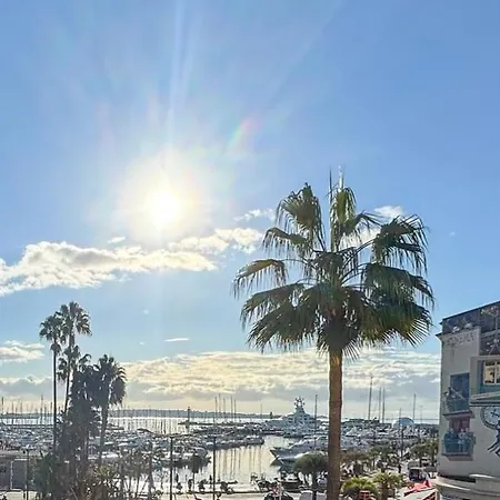 5a - Facing Port & Town Hall Apartment