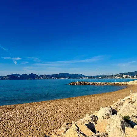 5a - Facing Port & Town Hall Apartment Cannes