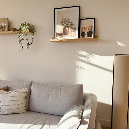 Apartament 5a - Facing Port & Town Hall *