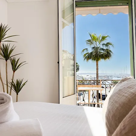 Apartament 5a - Facing Port & Town Hall