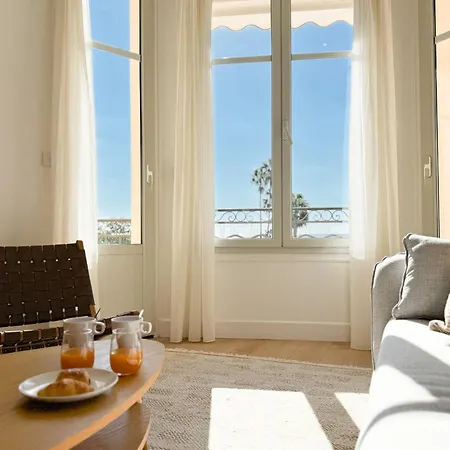 Apartament 5a - Facing Port & Town Hall