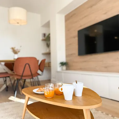 Διαμέρισμα 5a - Facing Port & Town Hall Κάννες